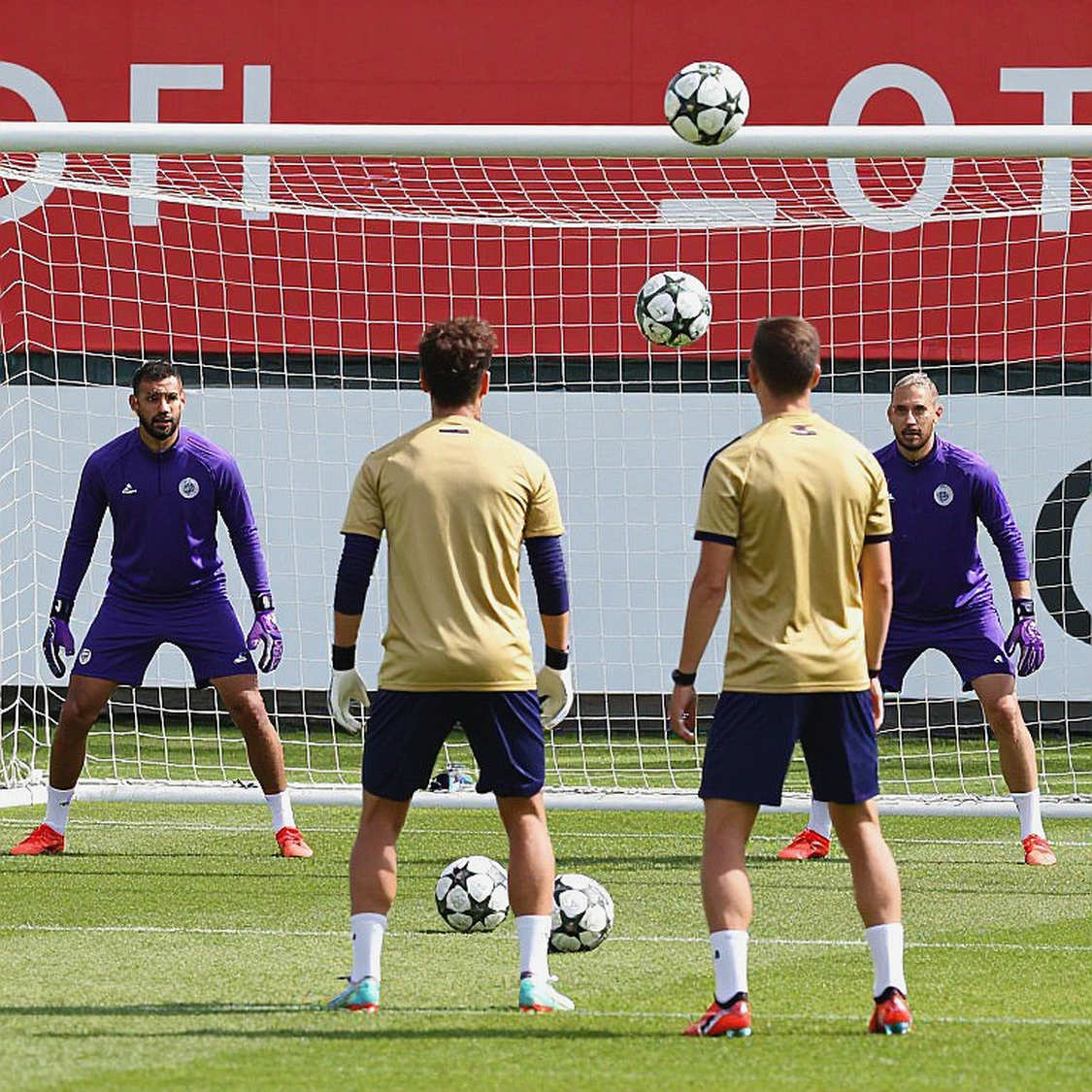 Bóng đá Việt Nam và khoảng trống dữ liệu: Điều gì bị che khuất sau bảng thành tích V.League