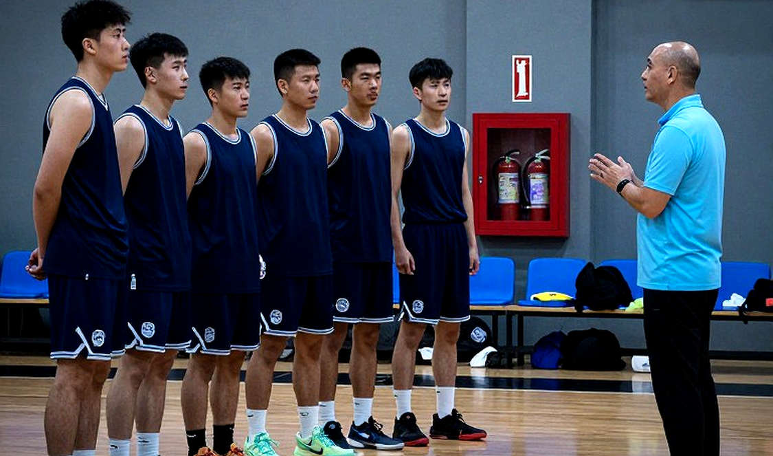 Amen Thompson: Bản hợp đồng 208 triệu USD và Sự thật về 'Vị trí Hậu vệ' giả tạo của Houston Rockets