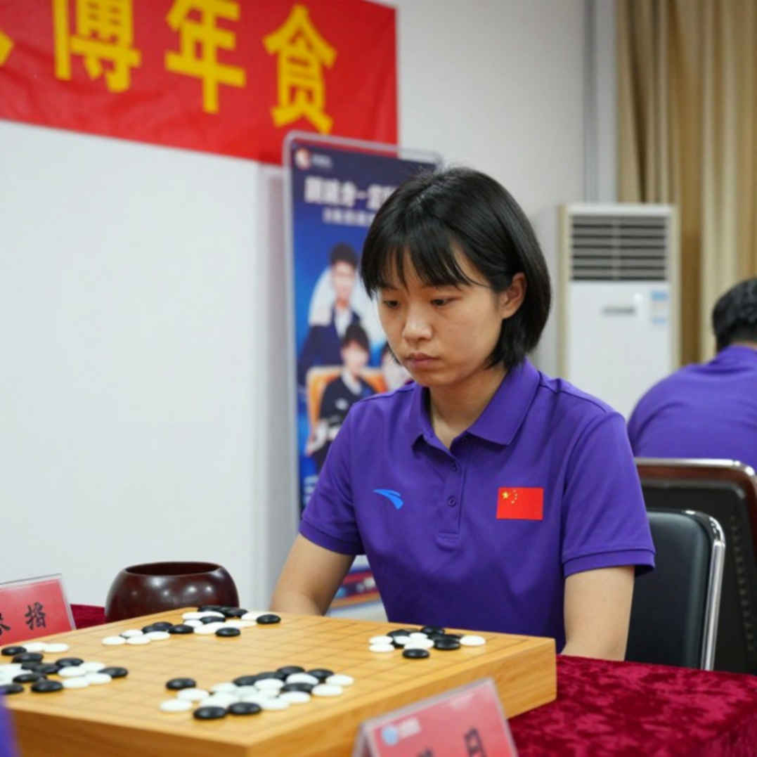 Samarkand và Hồng Kông: một cú sốc, hai thất bại của Carlsen và bài học về chiều sâu đội hình