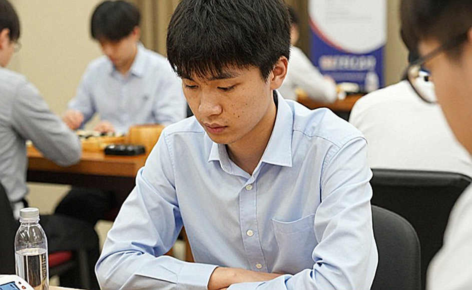Decoding the Expert Chess Training Package: When Author Authority Replaces Engine Data Decoding the Expert Chess Training Package: When Author Authority Replaces Engine Data