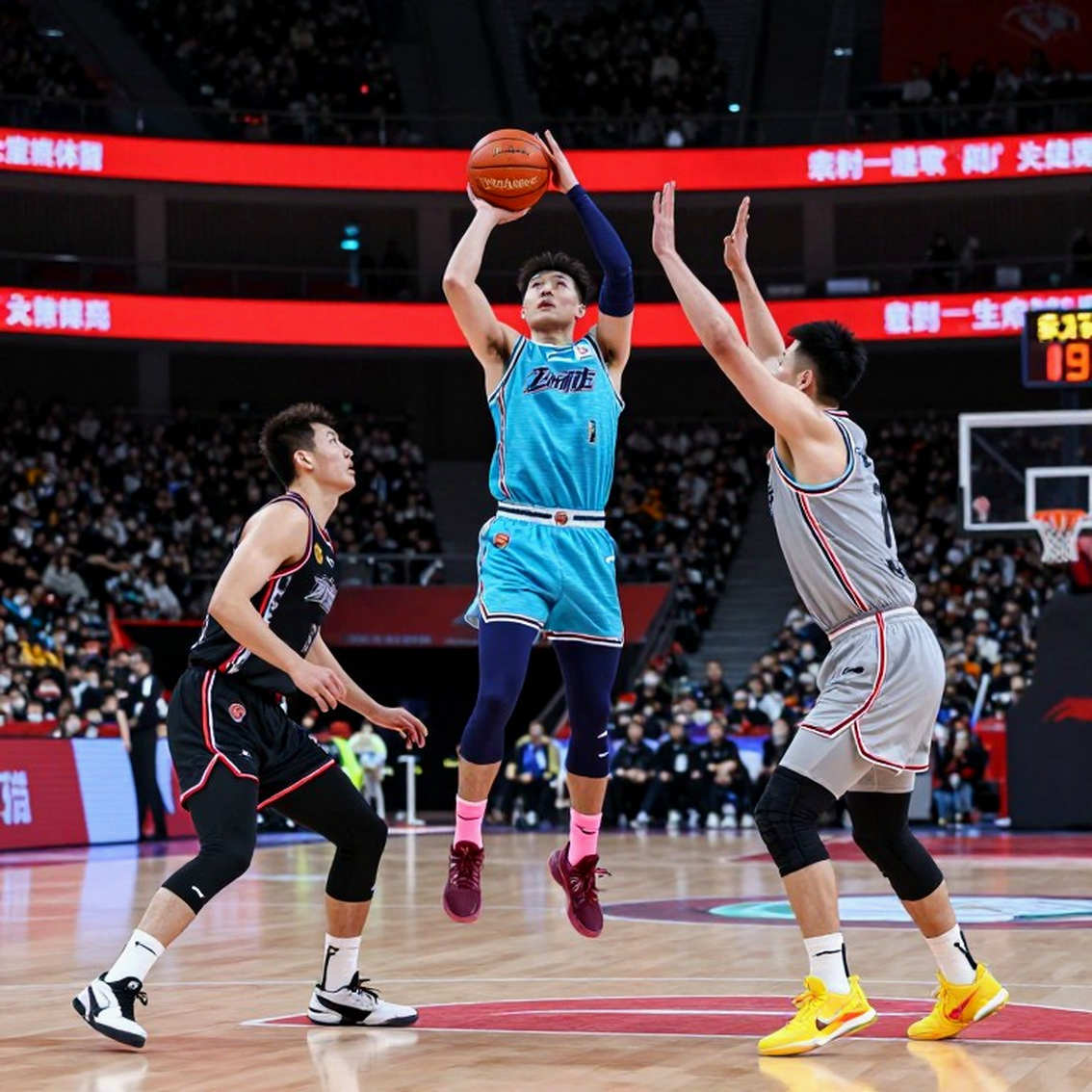 Robert Bolick Nhận Lời Gọi Gilas Asian Games: Phân Tích Chiến Thuật Và Tiềm Năng