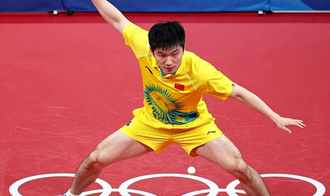 Moyland và Zhang vào vòng 16 China Smash 2026: một cuộc lội ngược dòng được xây bằng nhịp độ