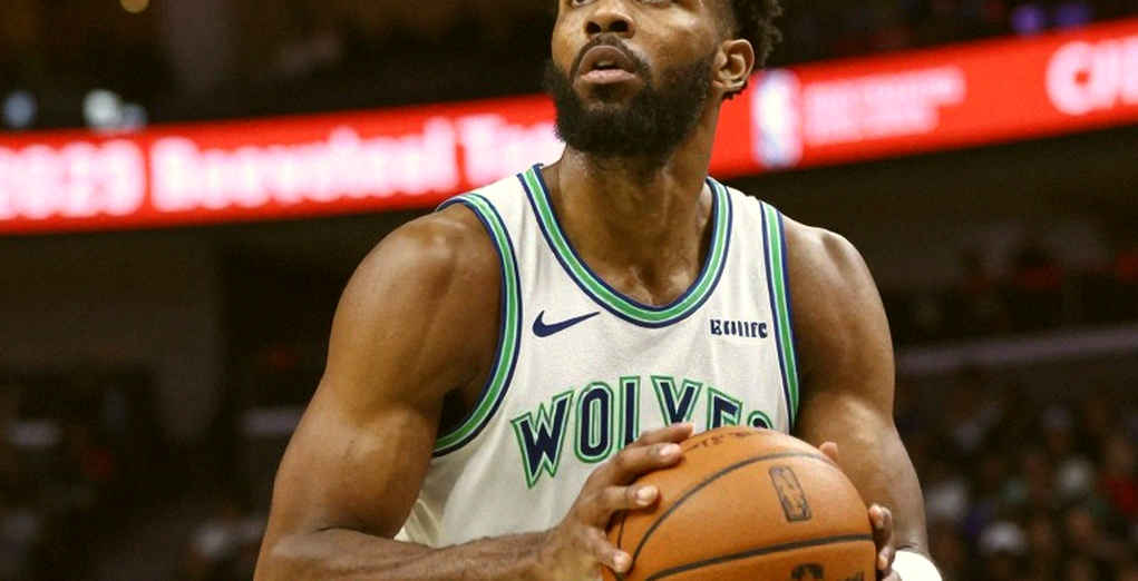 Timberwolves tái cấu trúc: LaMelo Ball đến, Naz Reid đi, và Anthony Edwards trở về nơi anh thuộc về